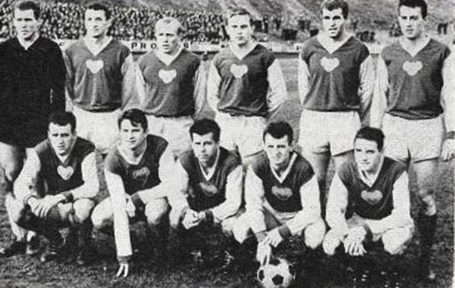 Резултат с изображение за футболен тим Дукла в Прага.